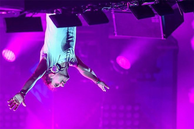 Exploit du célèbre DJ Armin Van Buuren